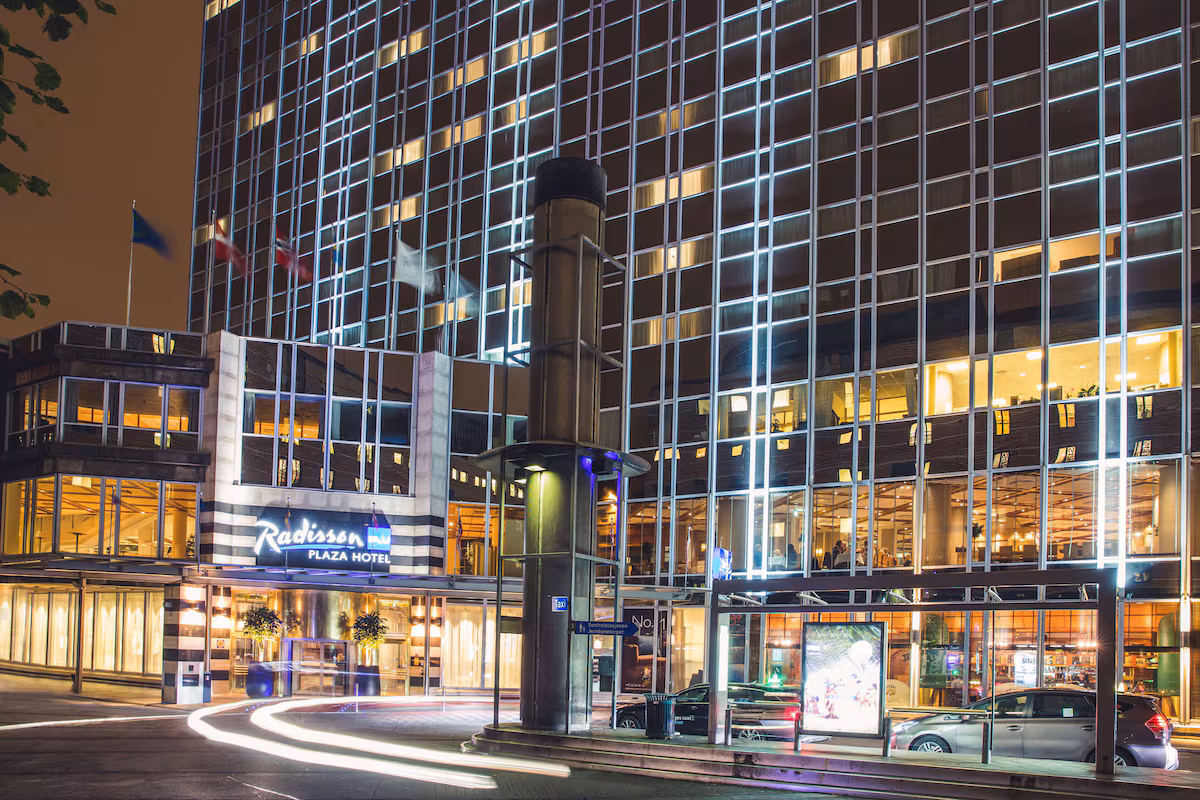 Fasadebildet av Radisson Blue Plaza Hotel